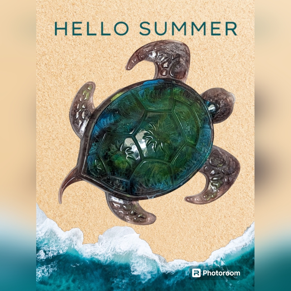 Turtle resin glows in dark green blue grey 6x7 - Picture 2 of 3